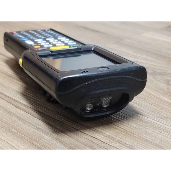 Motorola Symbol MC3190 Handheld Barcode Scanner - Picture 4 of 8